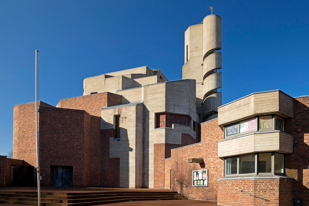 "Christi Auferstehung" von Architekt Gottfried Böhm in Lindenthal