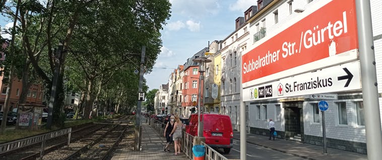 Stadtbahnhaltestelle Subbelrather Sraße 
