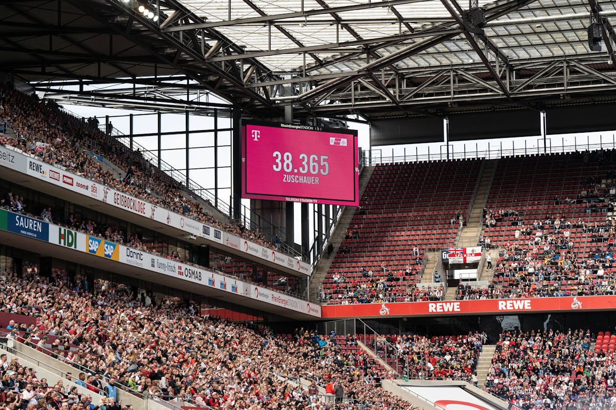Zuschauer-Rekord beim Spiel der Frauen des 1. FC Köln